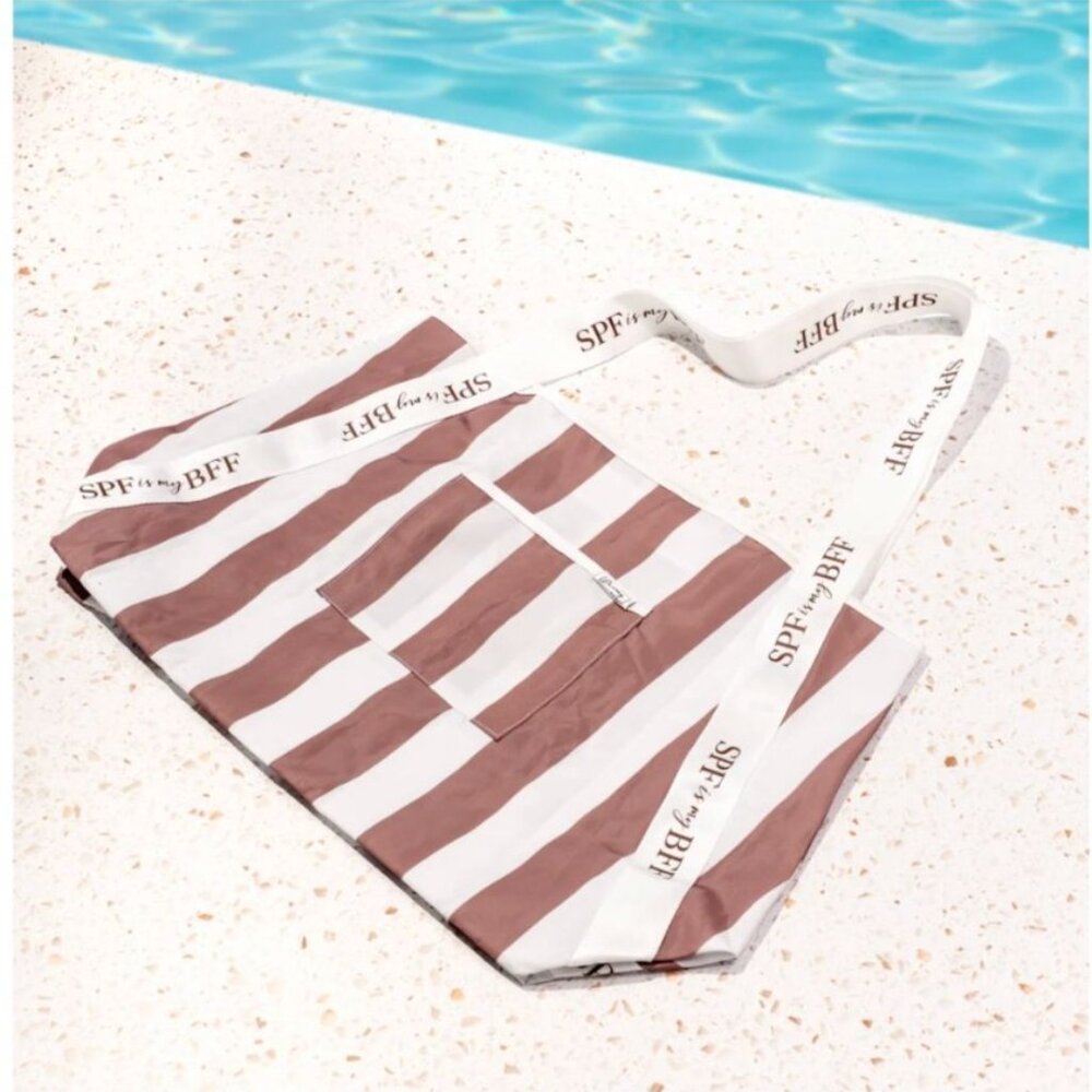 Dermy Doc Box Glow & Go Bag Packable Tote Water Resistant Beach Market Reusable